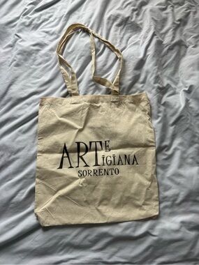 Small tote bag